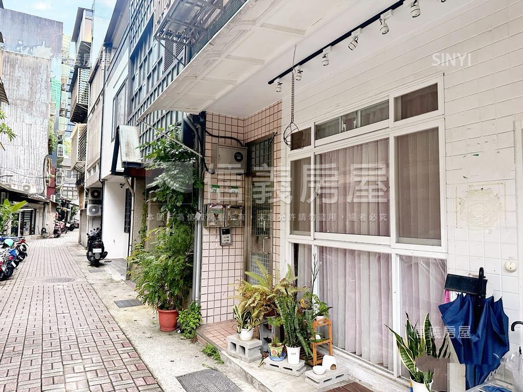 專任雙敦學區一樓多功能室房屋室內格局與周邊環境