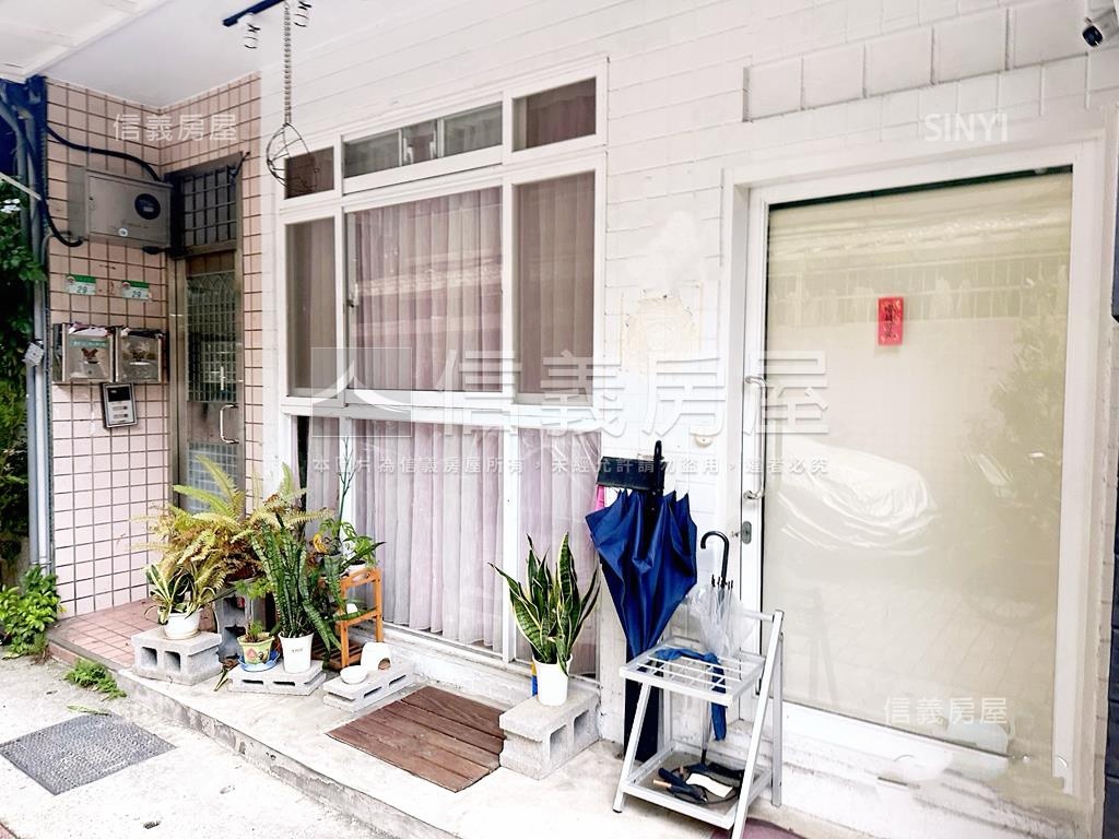 專任雙敦學區一樓多功能室房屋室內格局與周邊環境