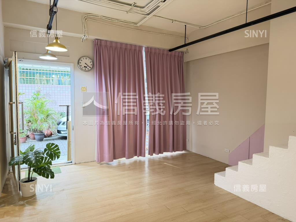 專任雙敦學區一樓多功能室房屋室內格局與周邊環境