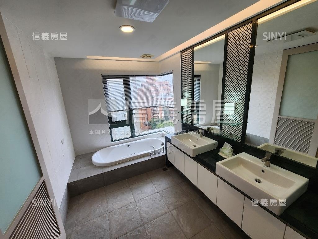 天玉４房管理名廈附車位房屋室內格局與周邊環境