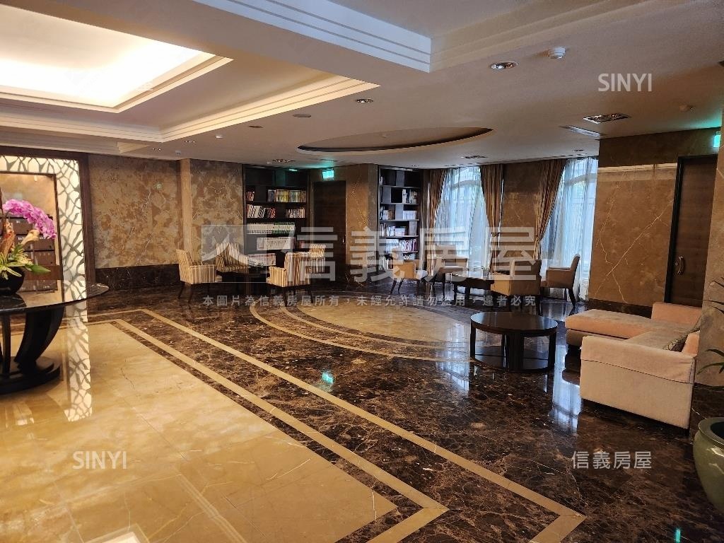 天玉４房管理名廈附車位房屋室內格局與周邊環境