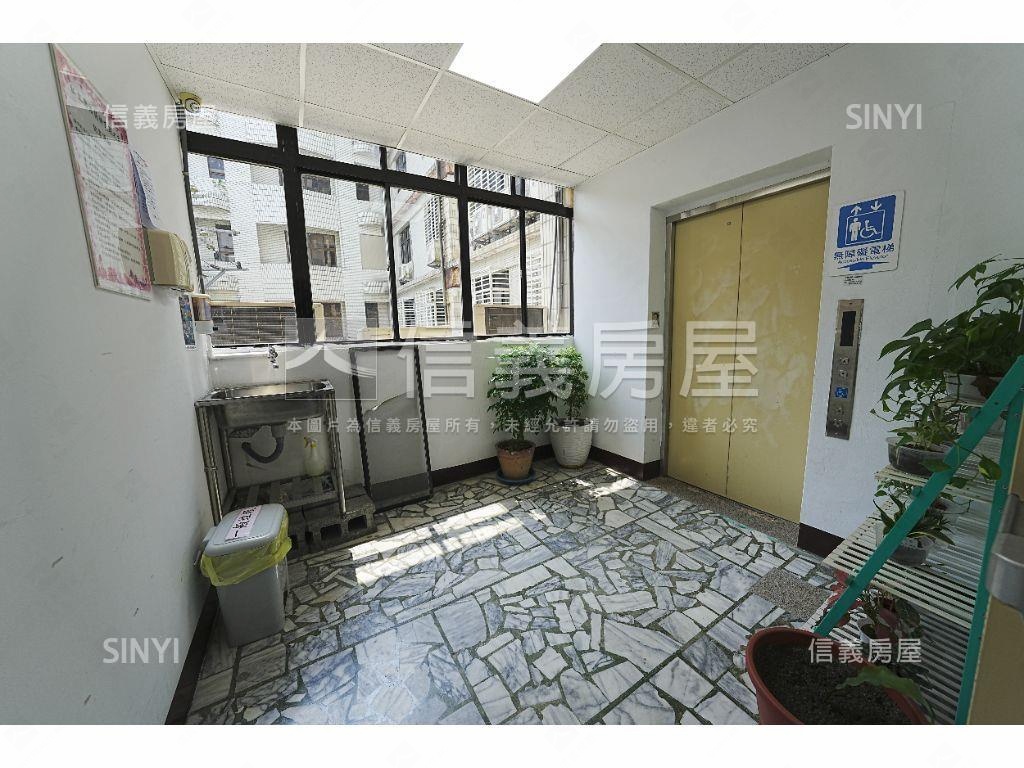深坑整層護理之家廠辦房屋室內格局與周邊環境