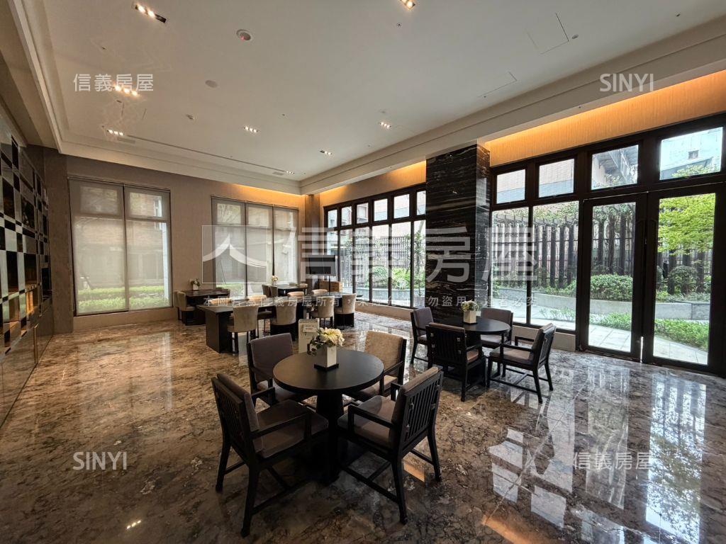 擎天匯衛浴開窗兩房車位房屋室內格局與周邊環境