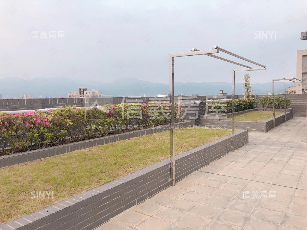 真香！面公園７年兩房車位房屋室內格局與周邊環境