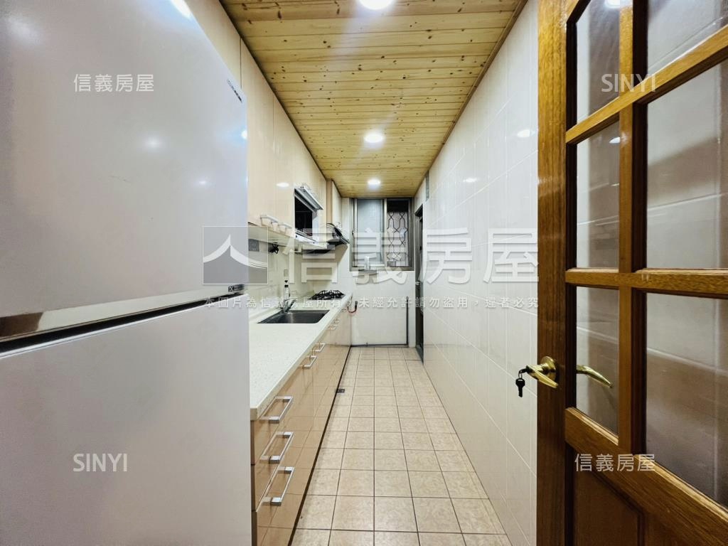 專任！雙公園雙層大空間！房屋室內格局與周邊環境