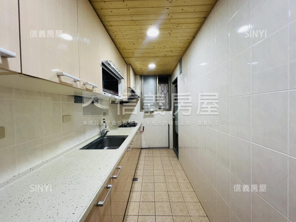 專任！雙公園雙層大空間！房屋室內格局與周邊環境