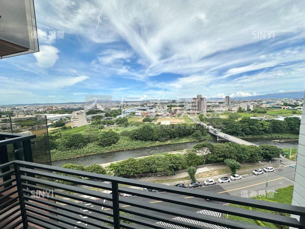 麗江星漾高樓景觀二房車位房屋室內格局與周邊環境