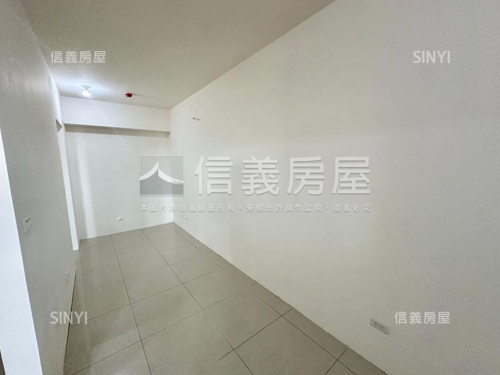 麗江星漾高樓景觀二房車位房屋室內格局與周邊環境