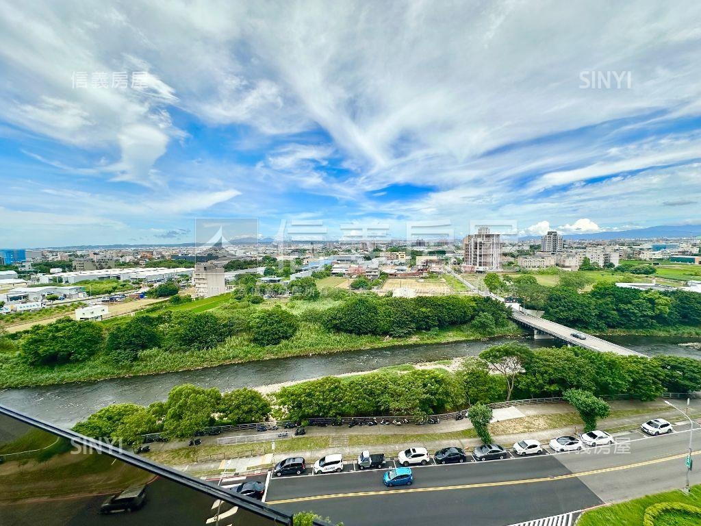 麗江星漾高樓景觀二房車位房屋室內格局與周邊環境