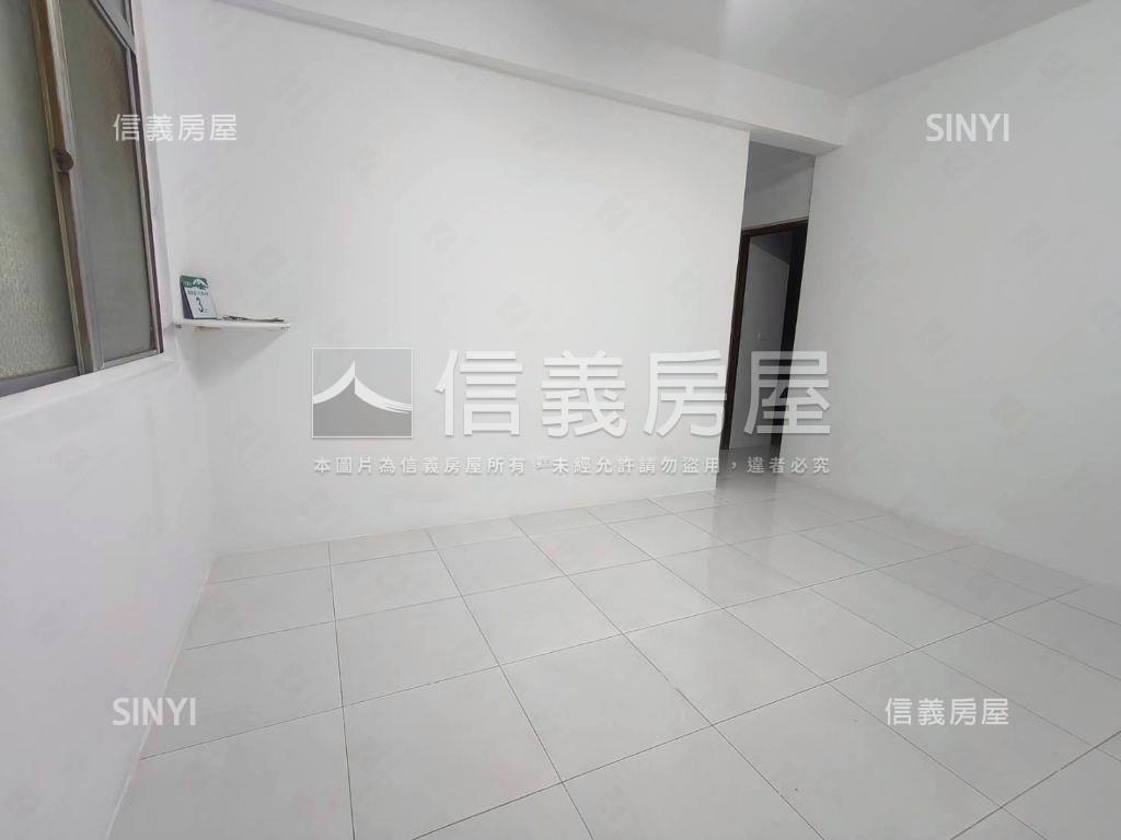 近二聖輕軌一樓好成家美寓房屋室內格局與周邊環境