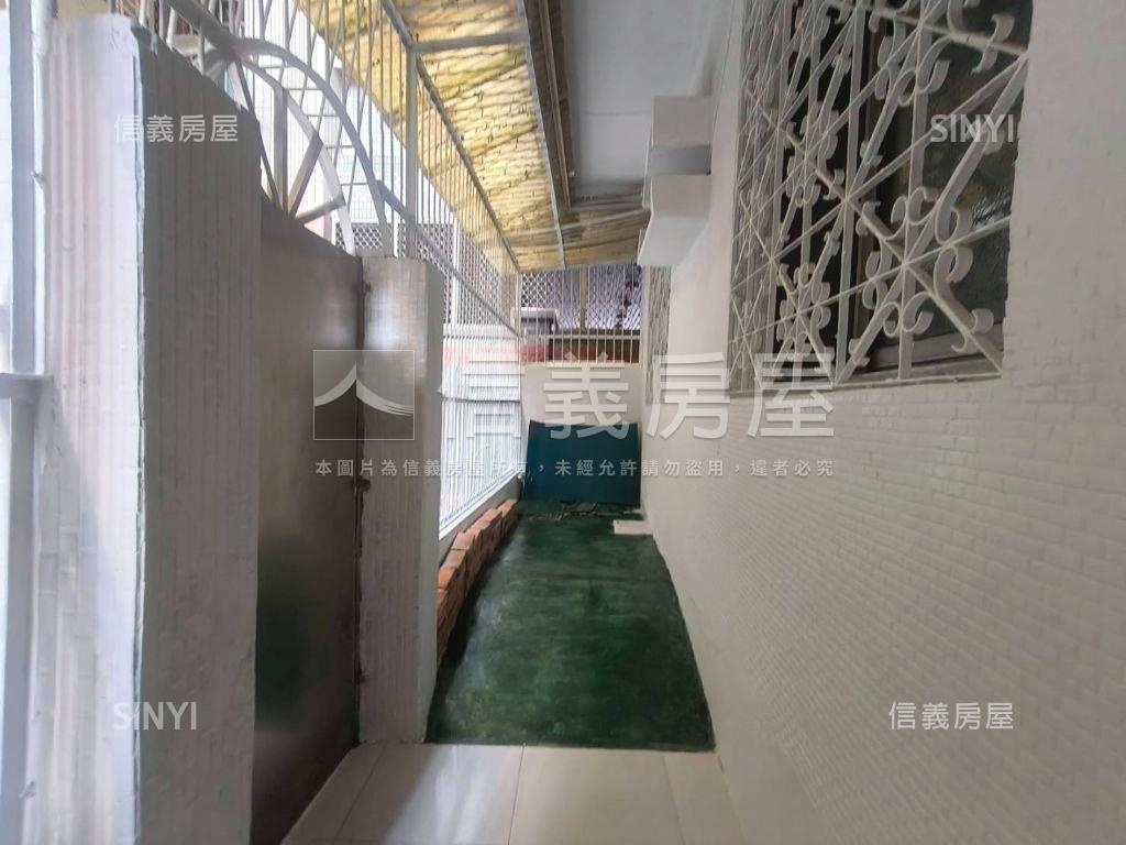 近二聖輕軌一樓好成家美寓房屋室內格局與周邊環境