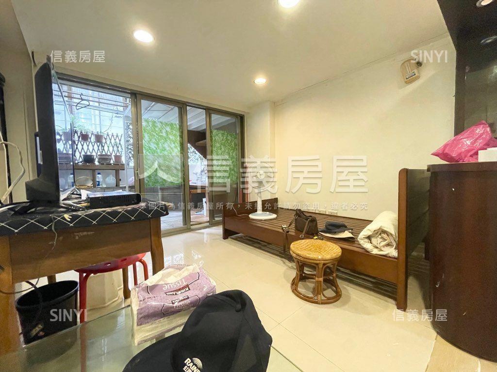 店長推薦４米２挑高美宅棒房屋室內格局與周邊環境