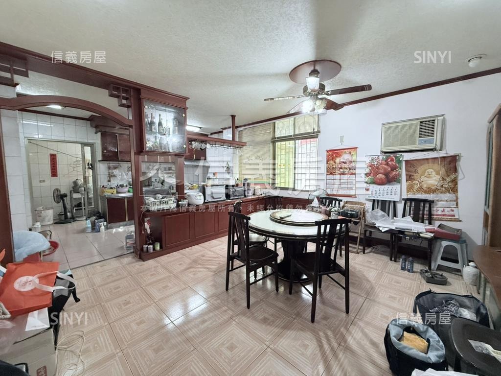 近東區雙車三角窗店墅房屋室內格局與周邊環境