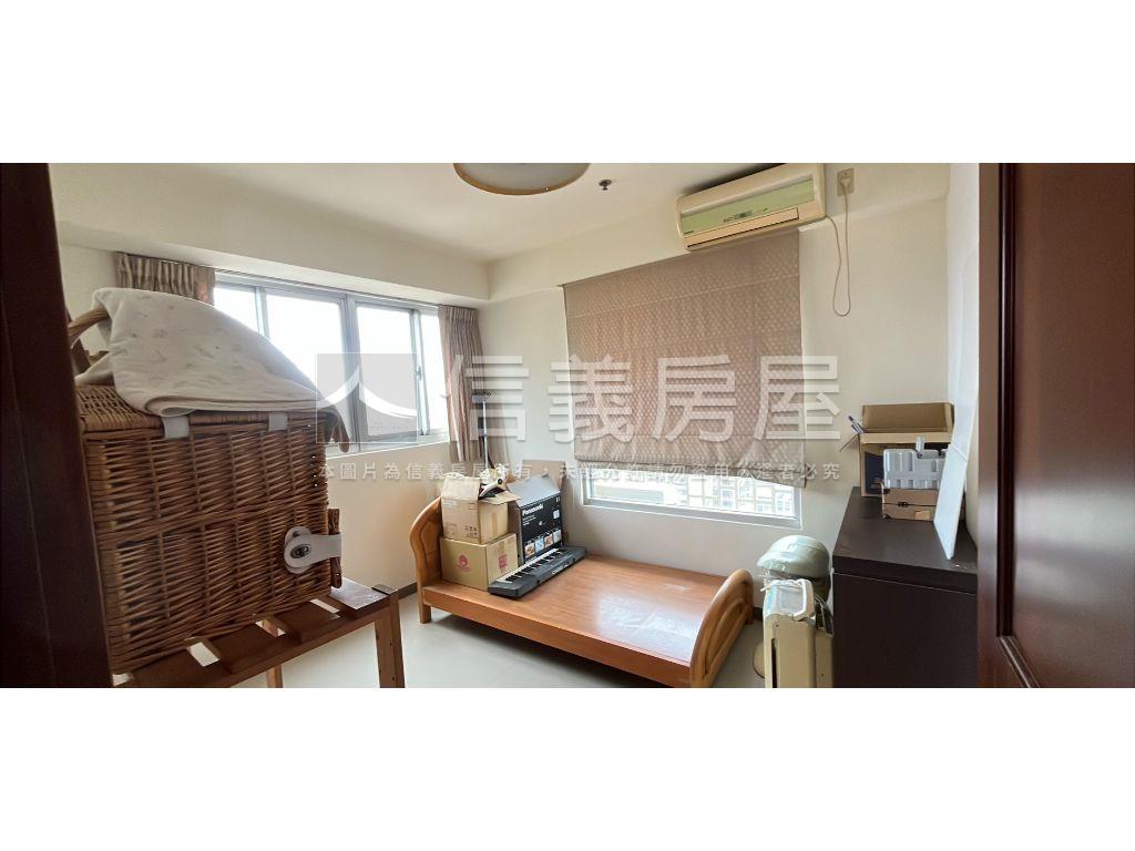 美麗殿高樓採光３房車位房屋室內格局與周邊環境