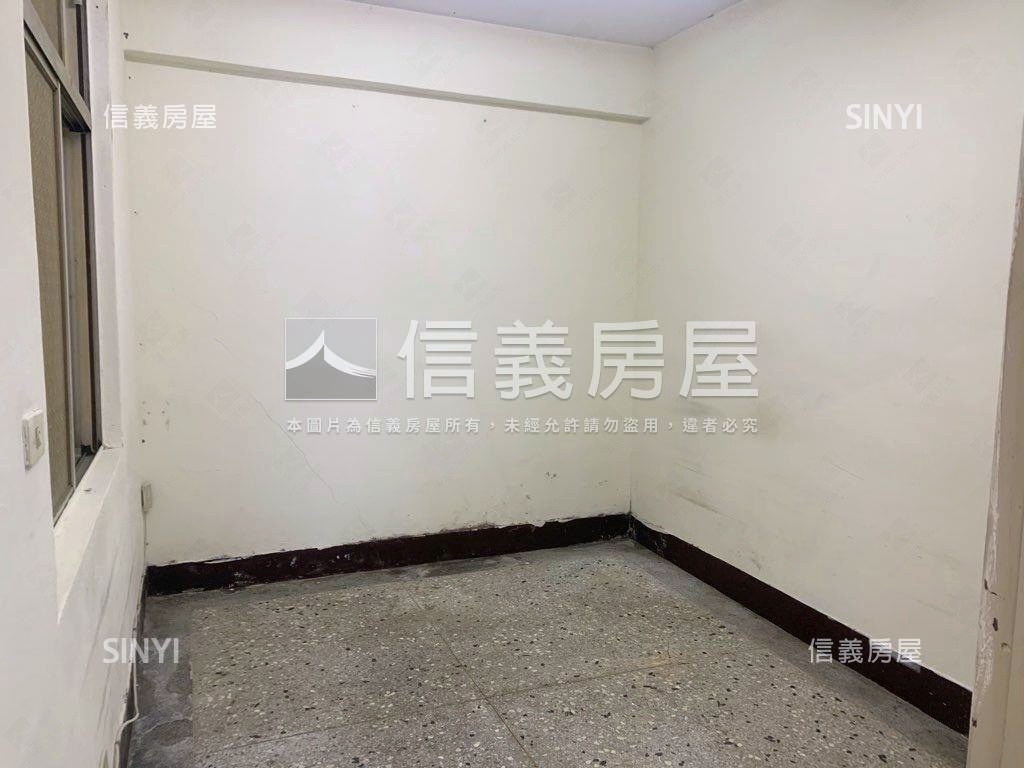 可住可辦內三金店面房屋室內格局與周邊環境