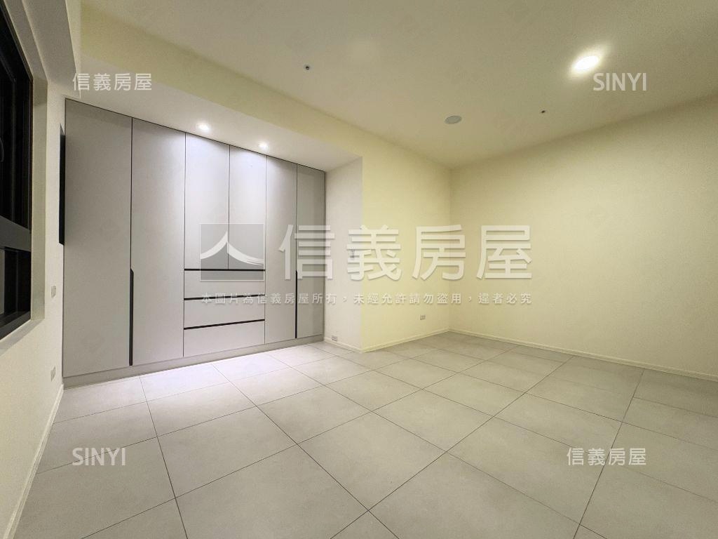 綠境森映◆聯合３房車位房屋室內格局與周邊環境