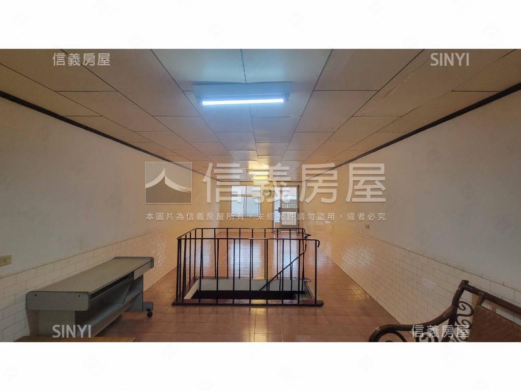 義勇路傳世稀有透天房屋室內格局與周邊環境