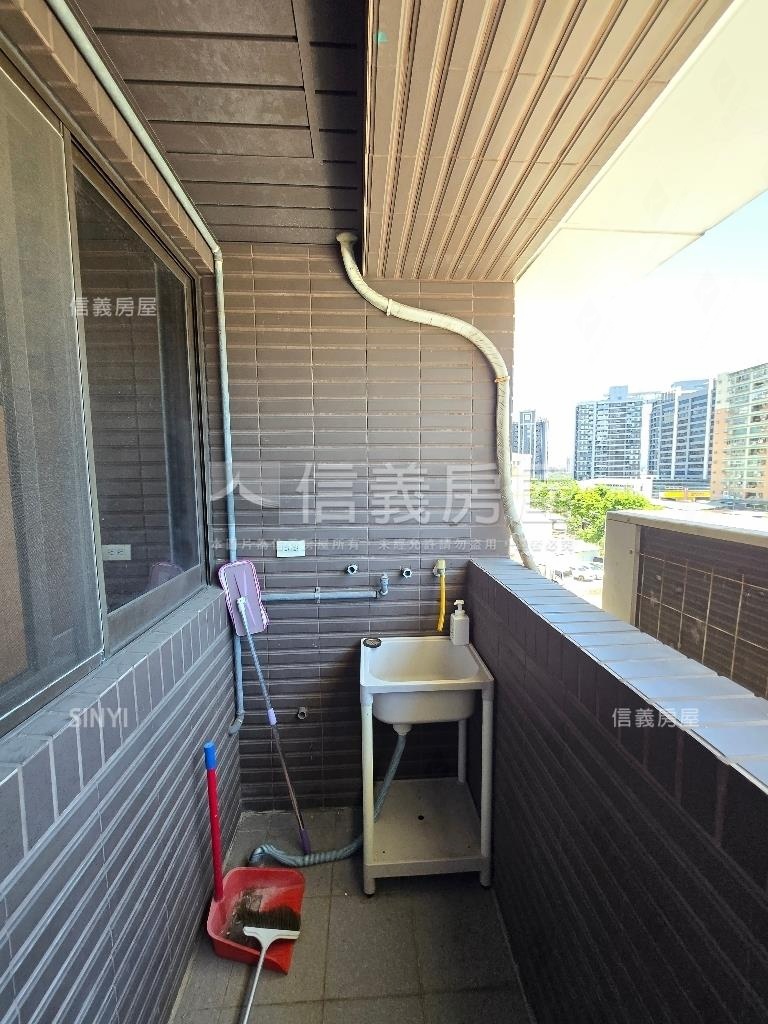 中和捷運Ｖ１辦公室房屋室內格局與周邊環境