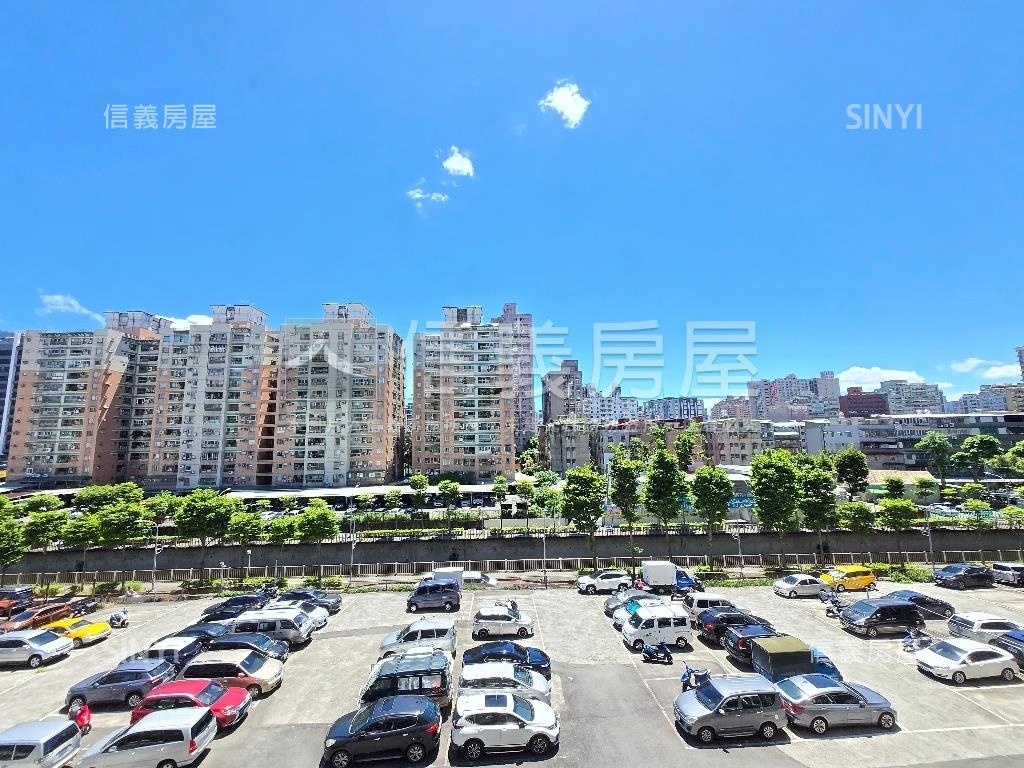 中和捷運Ｖ１辦公室房屋室內格局與周邊環境