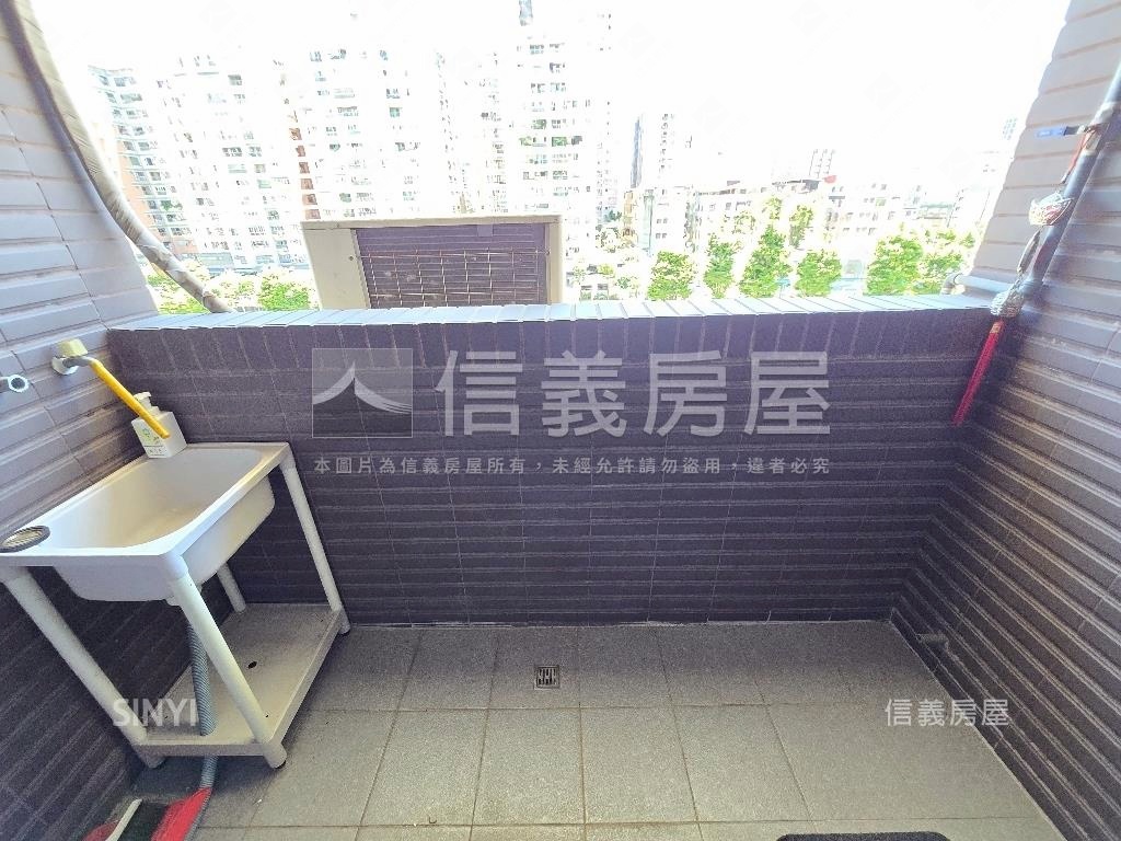 中和捷運Ｖ１辦公室房屋室內格局與周邊環境