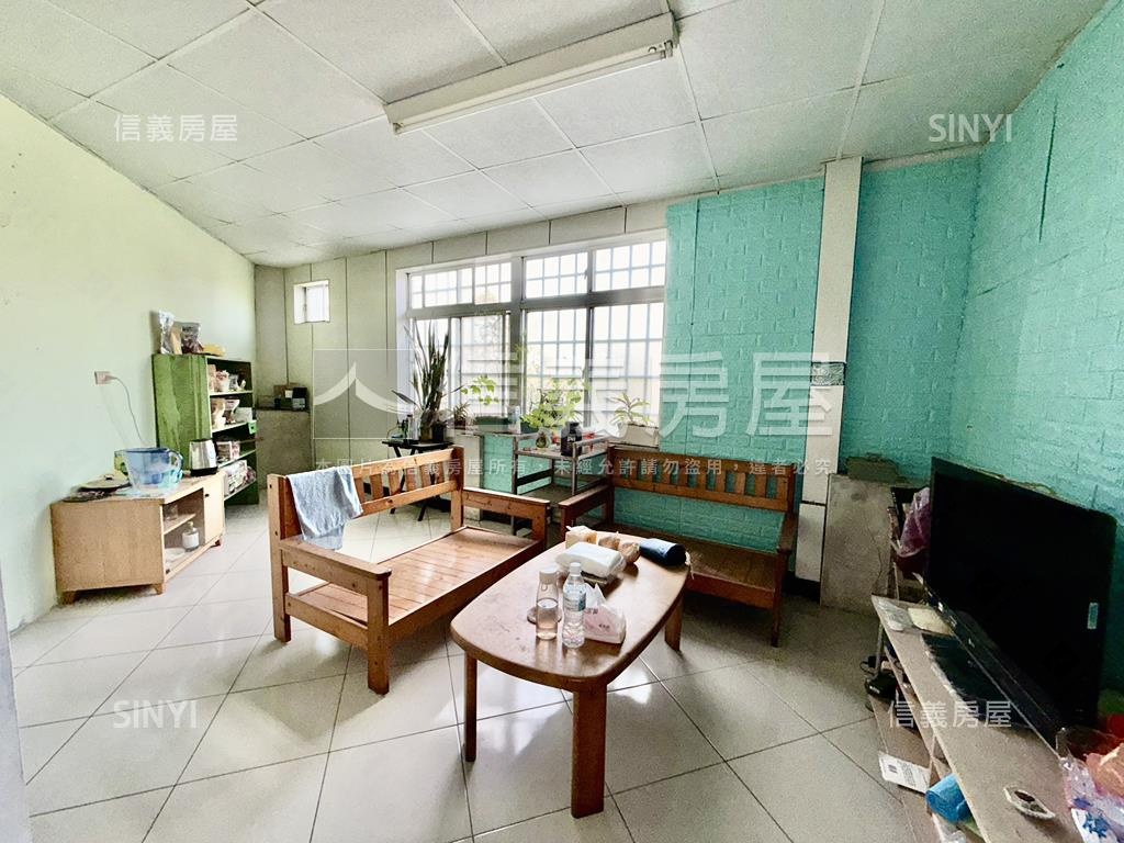 中原★大面寬★收租透店房屋室內格局與周邊環境