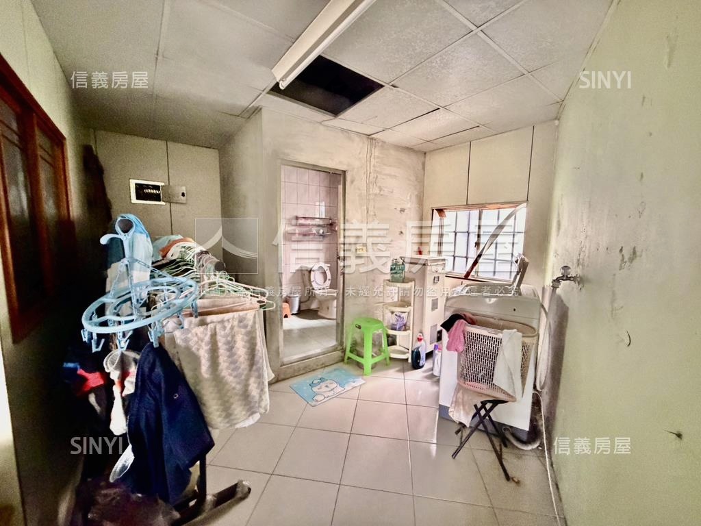 中原★大面寬★收租透店房屋室內格局與周邊環境