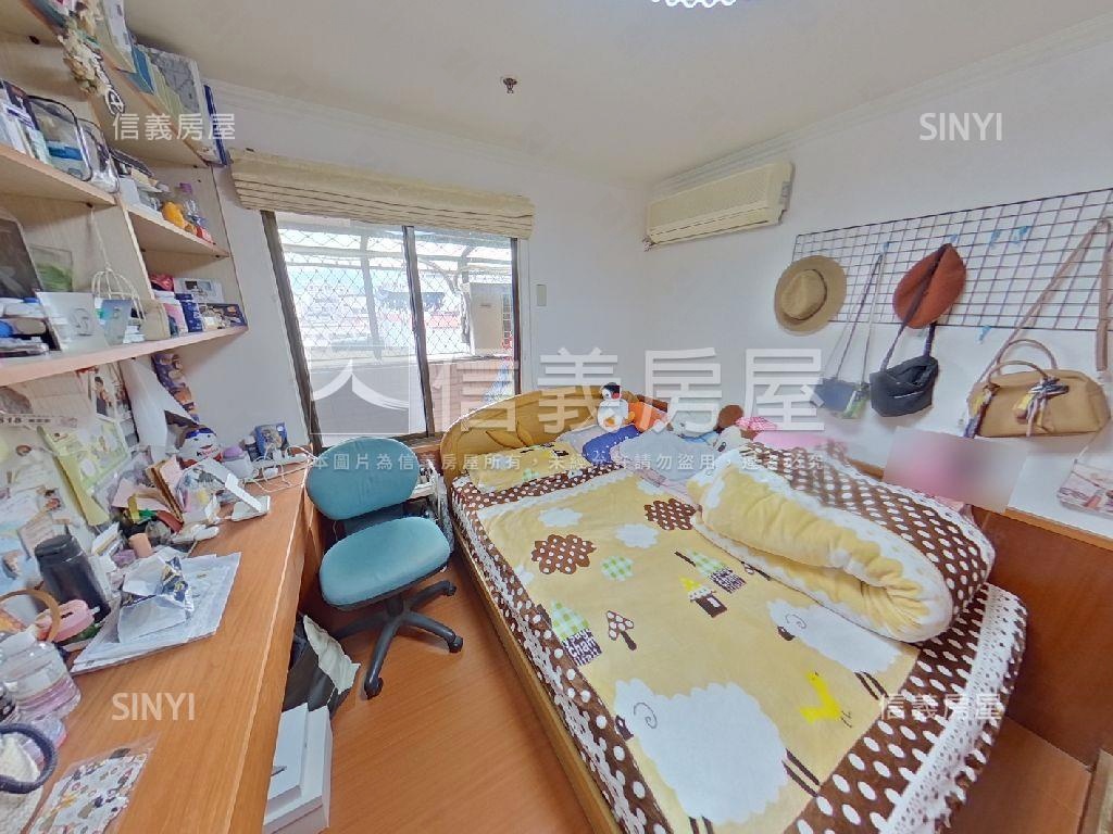 專任巴黎高樓附坡平車位房屋室內格局與周邊環境