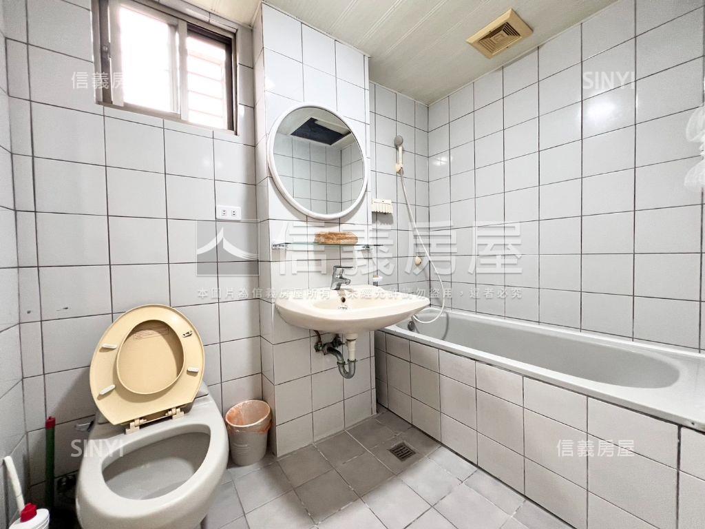 一品京城電梯明亮３房房屋室內格局與周邊環境