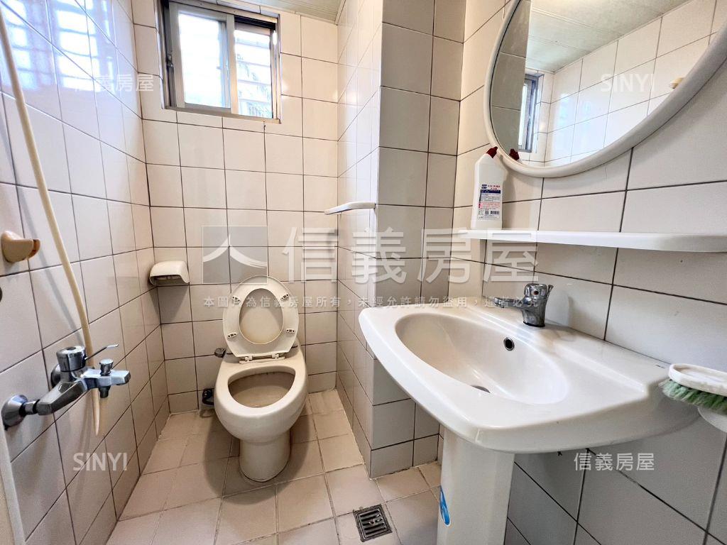 一品京城電梯明亮３房房屋室內格局與周邊環境