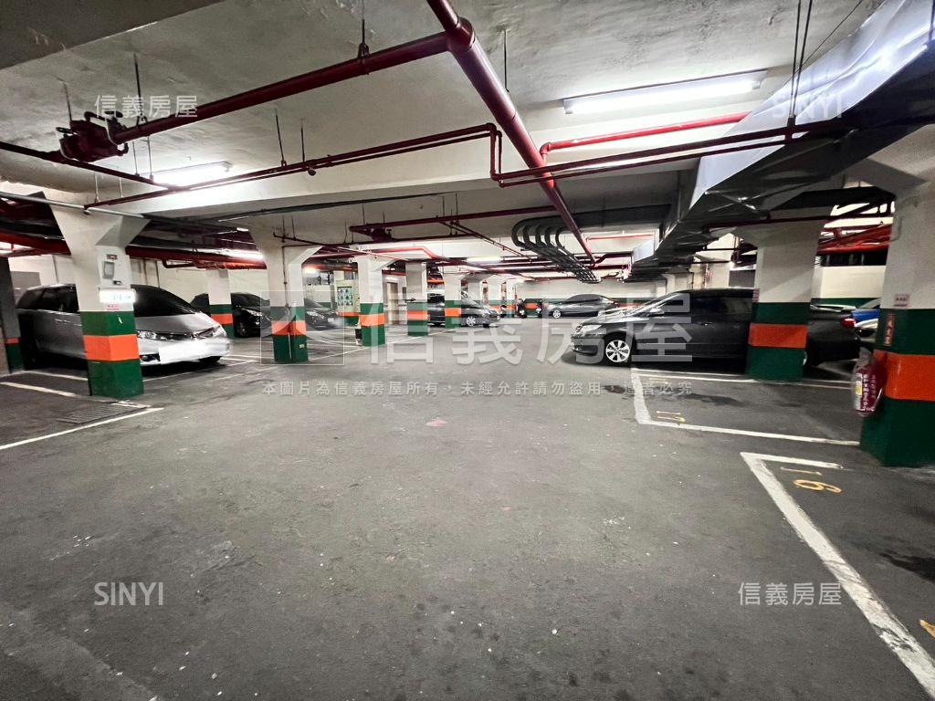 一品京城電梯明亮３房房屋室內格局與周邊環境