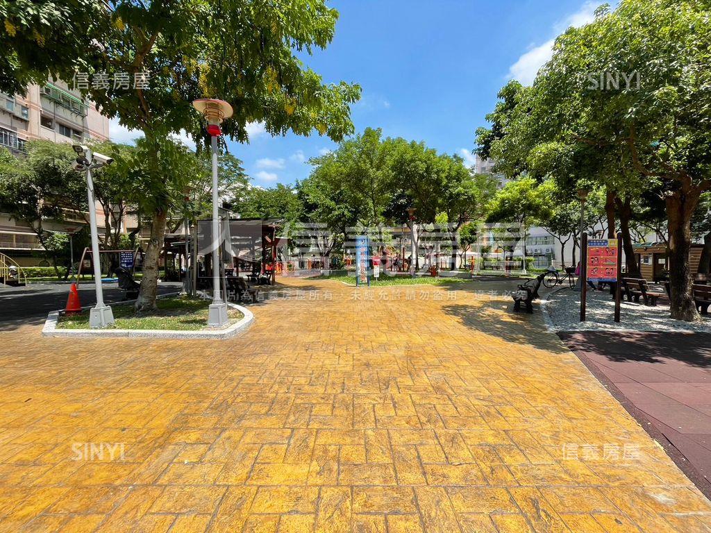 一品京城電梯明亮３房房屋室內格局與周邊環境