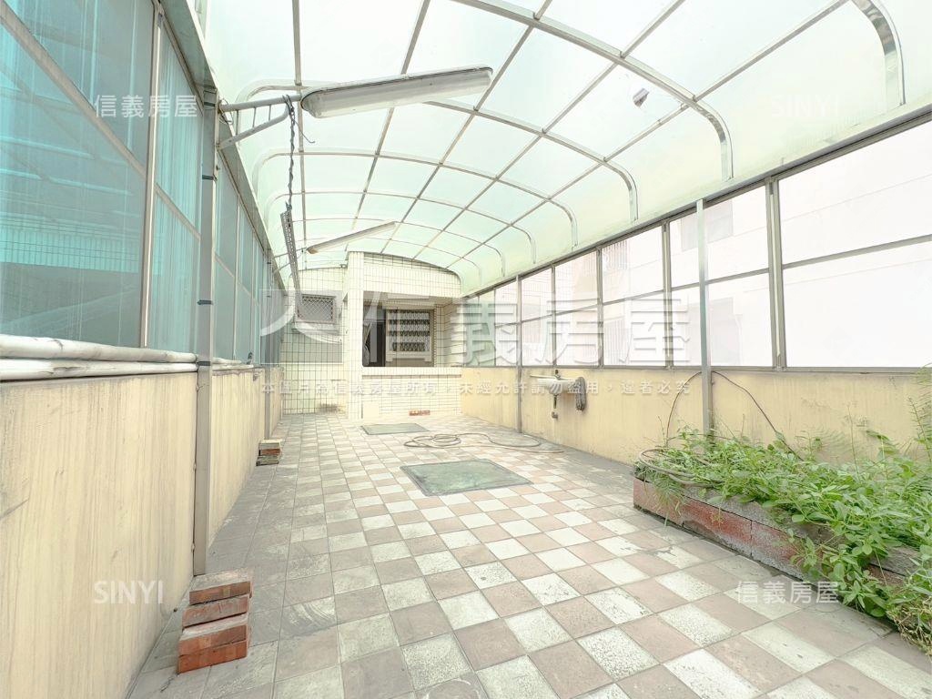 建工路優質透天房屋室內格局與周邊環境