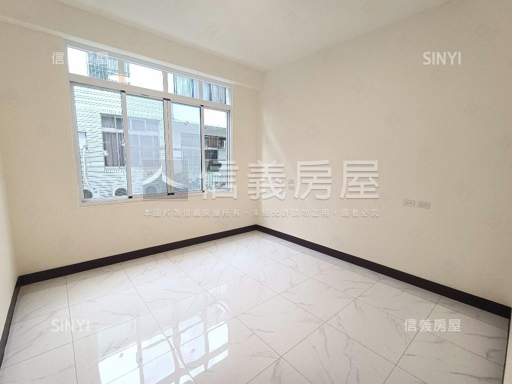 高醫商圈翻新美透天房屋室內格局與周邊環境