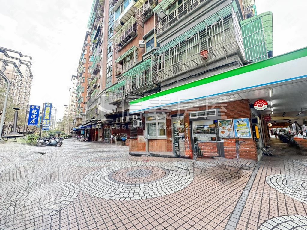 昌平街黃金店面房屋室內格局與周邊環境