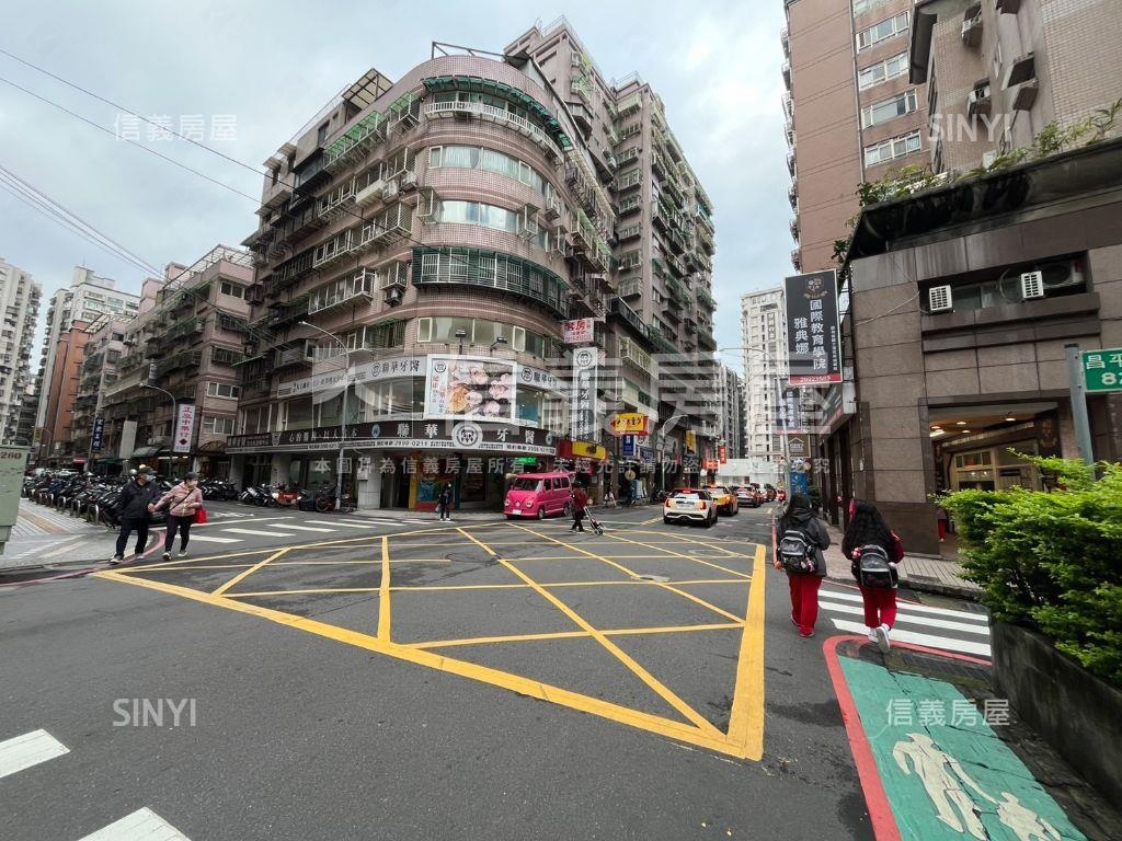 昌平街黃金店面房屋室內格局與周邊環境