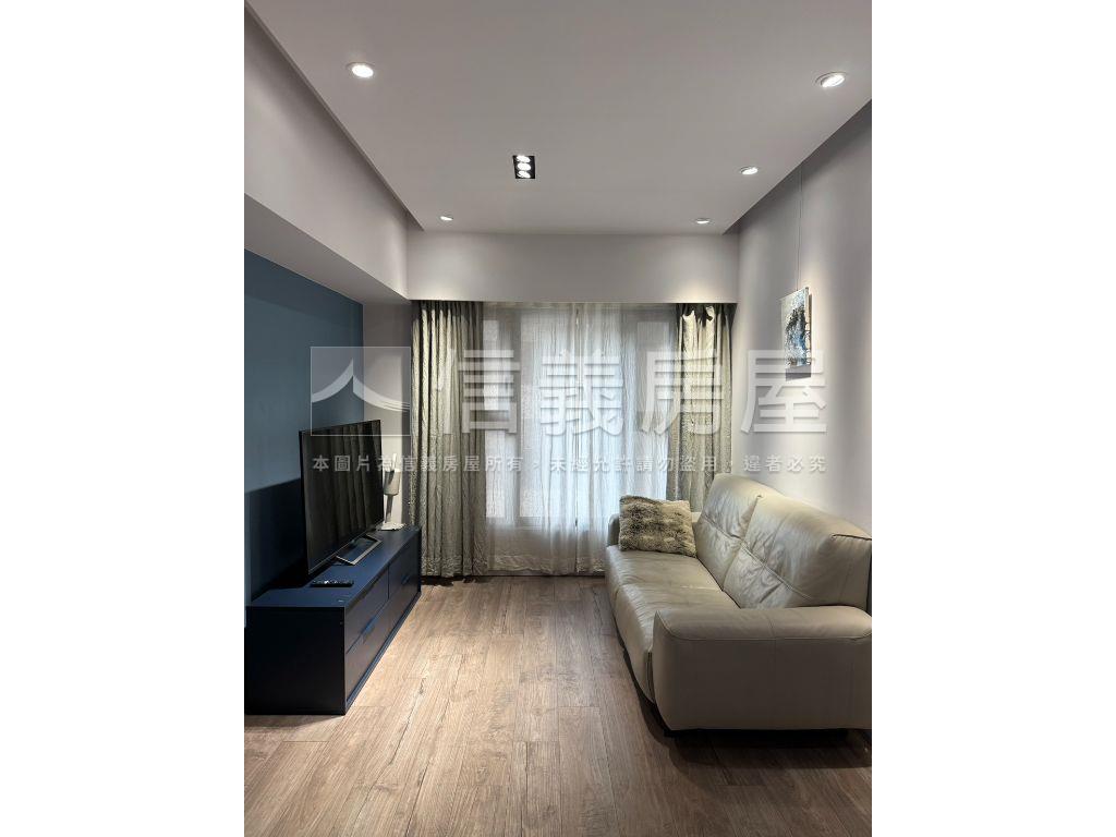 漂亮方正兩房車位房屋室內格局與周邊環境