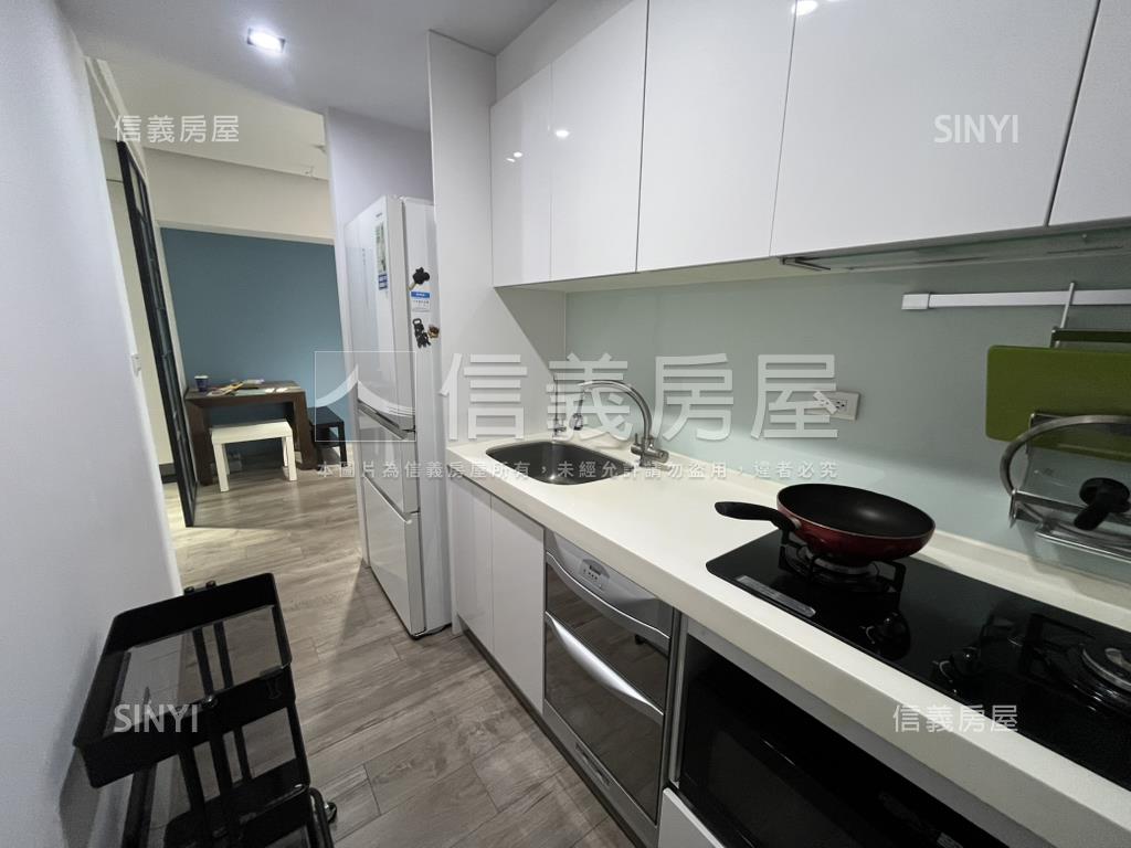 漂亮方正兩房車位房屋室內格局與周邊環境