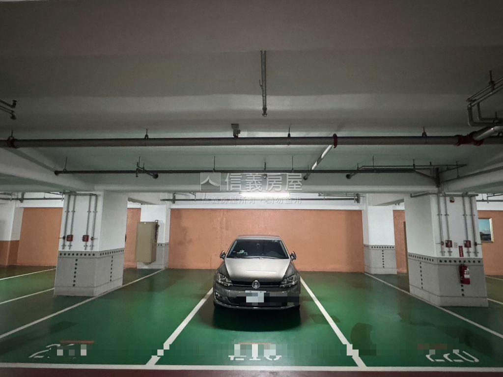 富立和鄉曲四房三車位豪邸房屋室內格局與周邊環境