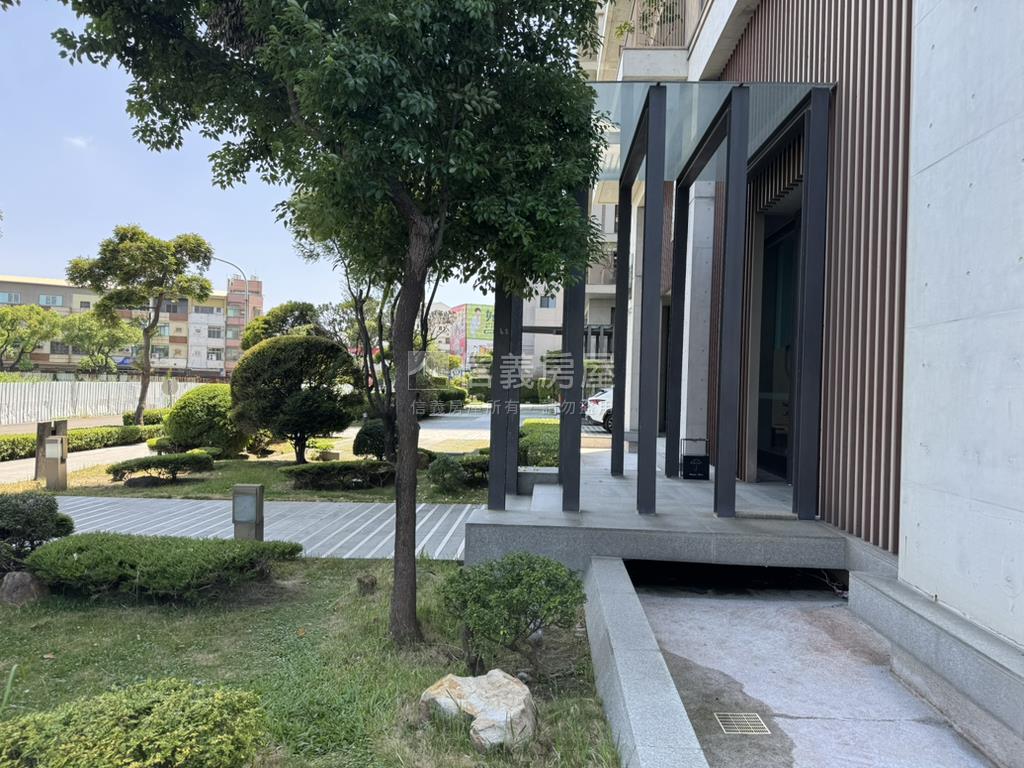 富立和鄉曲四房三車位豪邸房屋室內格局與周邊環境
