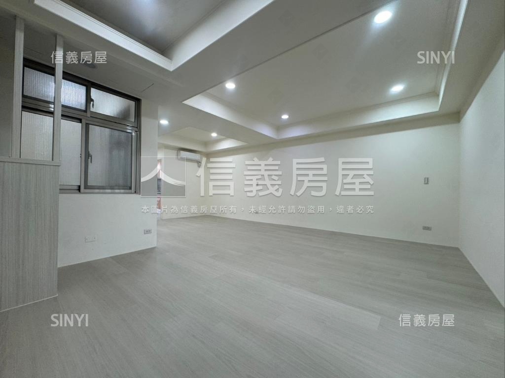 稀有基隆路燙金門牌釋出房屋室內格局與周邊環境