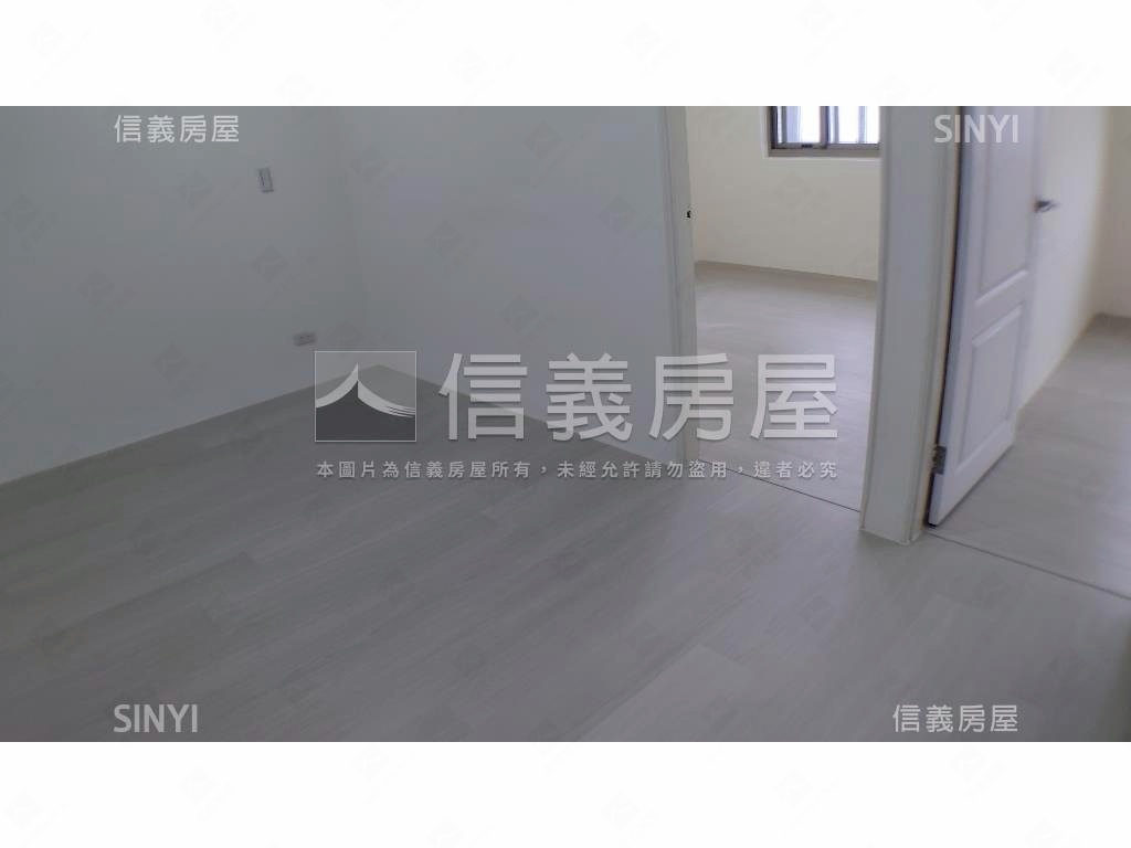 稀有基隆路燙金門牌釋出房屋室內格局與周邊環境