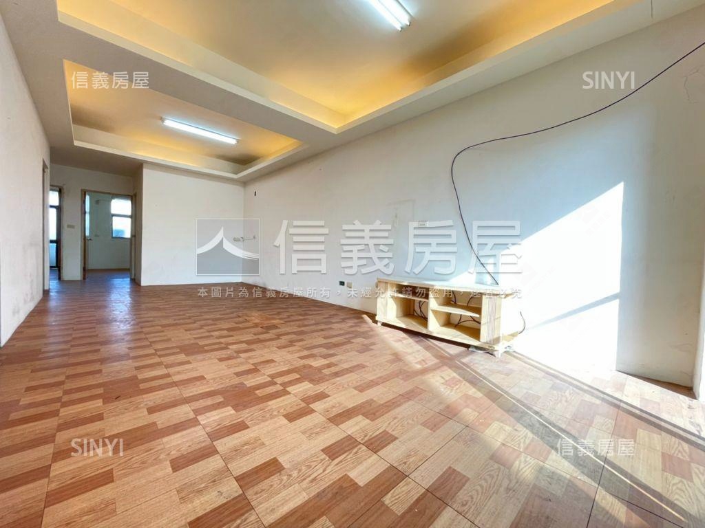 近巨城綠帶大三房房屋室內格局與周邊環境