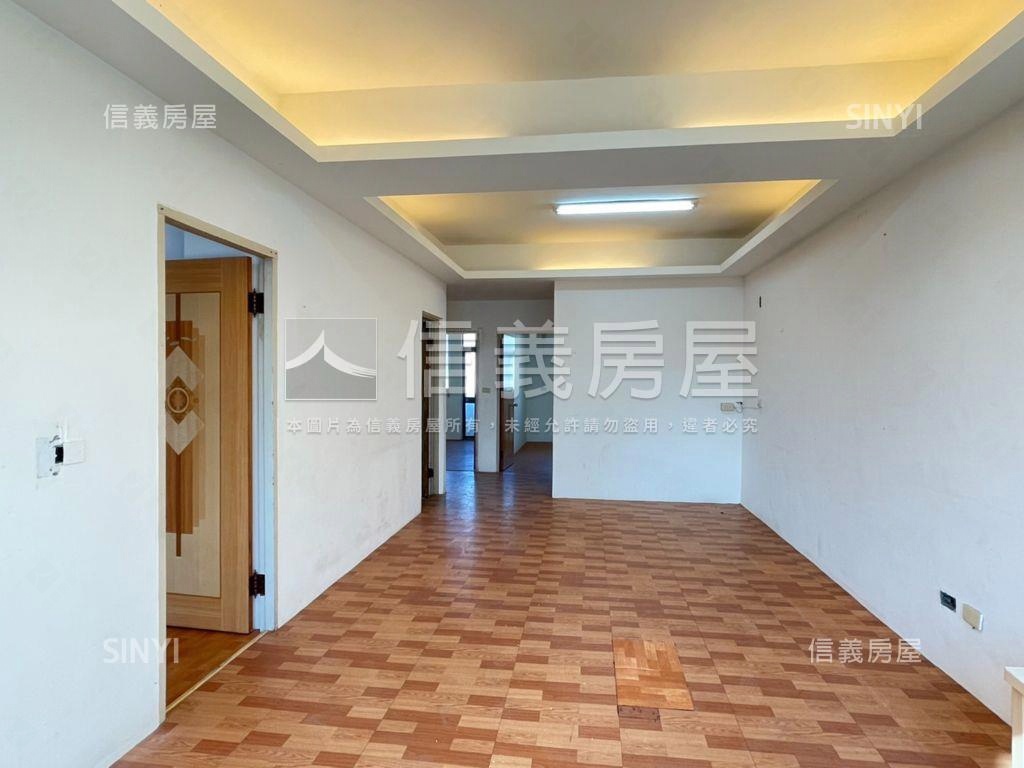 近巨城綠帶大三房房屋室內格局與周邊環境