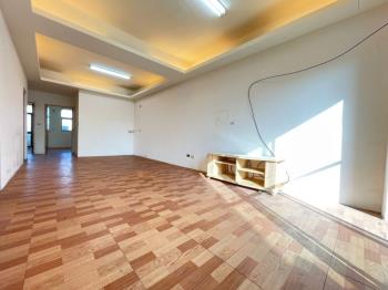 近巨城綠帶大三房