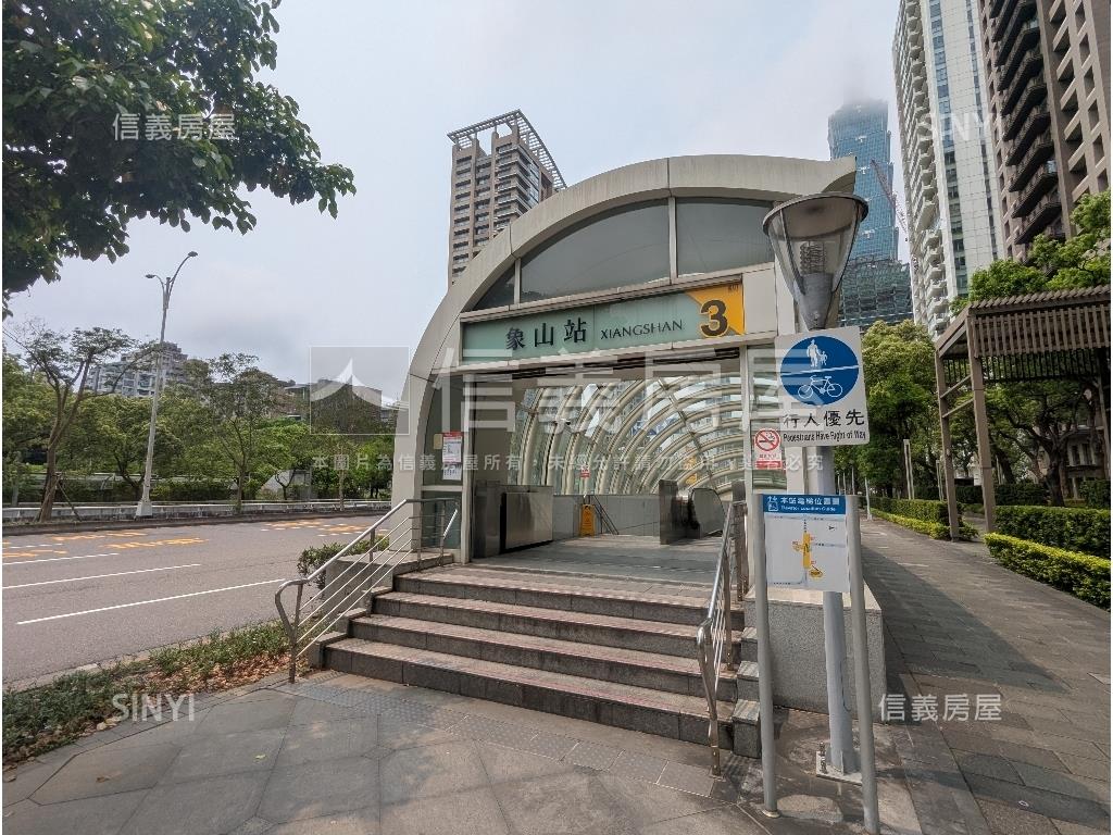 時代廣場稀有釋出房屋室內格局與周邊環境