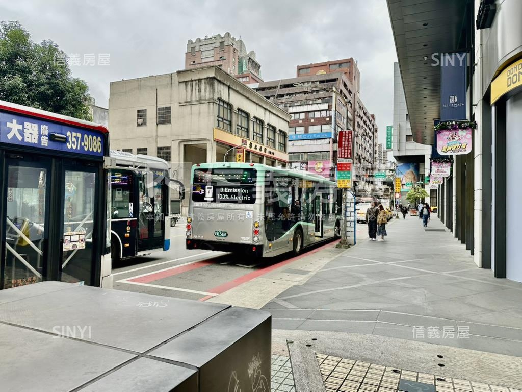 統領百貨旁一樓小店舖房屋室內格局與周邊環境