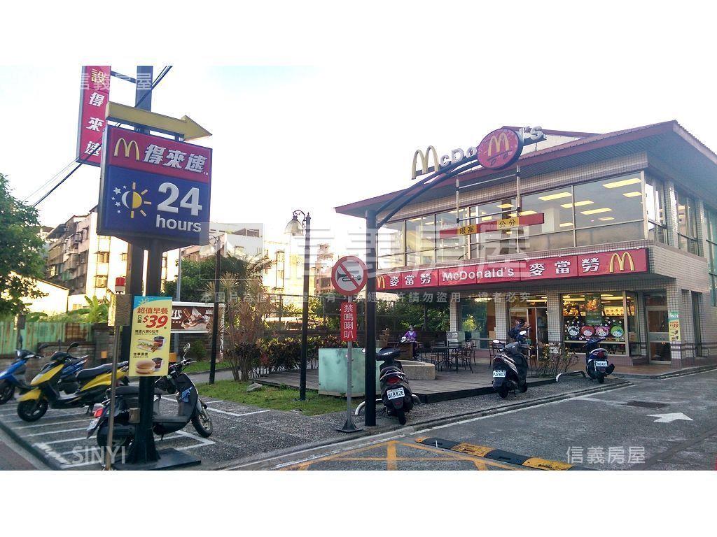 丹鳳迴龍中正路金店面房屋室內格局與周邊環境