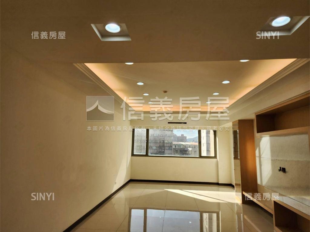 花園經典雙車位豪邸房屋室內格局與周邊環境