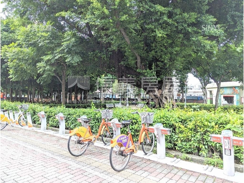 花園經典近捷運面公園房屋室內格局與周邊環境