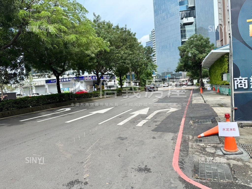 市政新銳高樓層釋出房屋室內格局與周邊環境